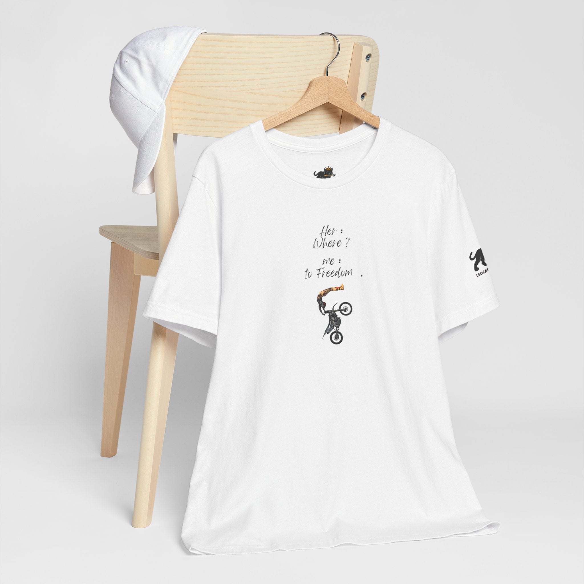 her where ? me to freedom Graphic Tee, Casual Summer Shirt, Marine Life T-Shirt, Gift for Sea Lovers,  high quality