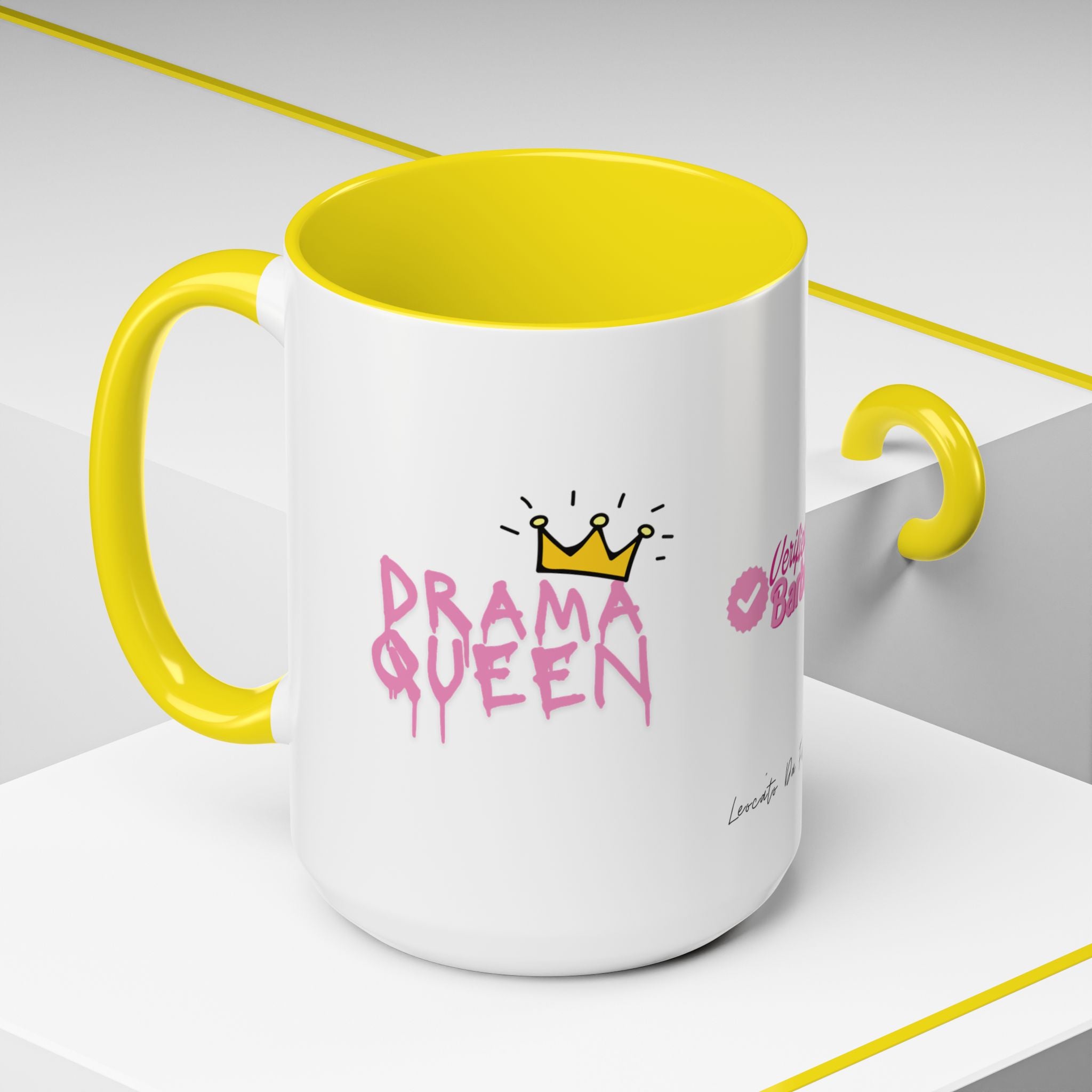 queen of drama Coffee Mug (11, 15oz)