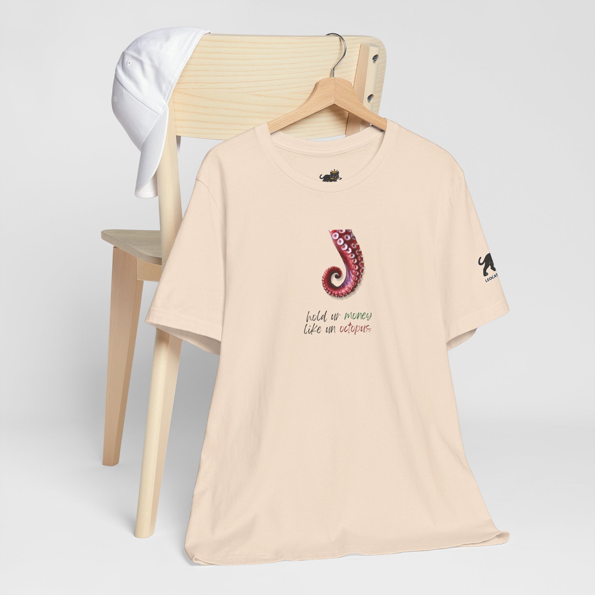 hold ur money like an octopus  Graphic Tee, Casual Summer Shirt, Marine Life T-Shirt, Gift for Sea Lovers,  high quality