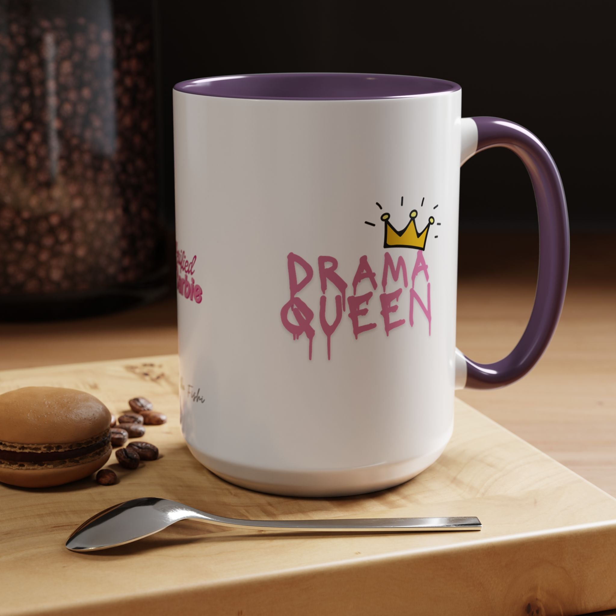 queen of drama Coffee Mug (11, 15oz)