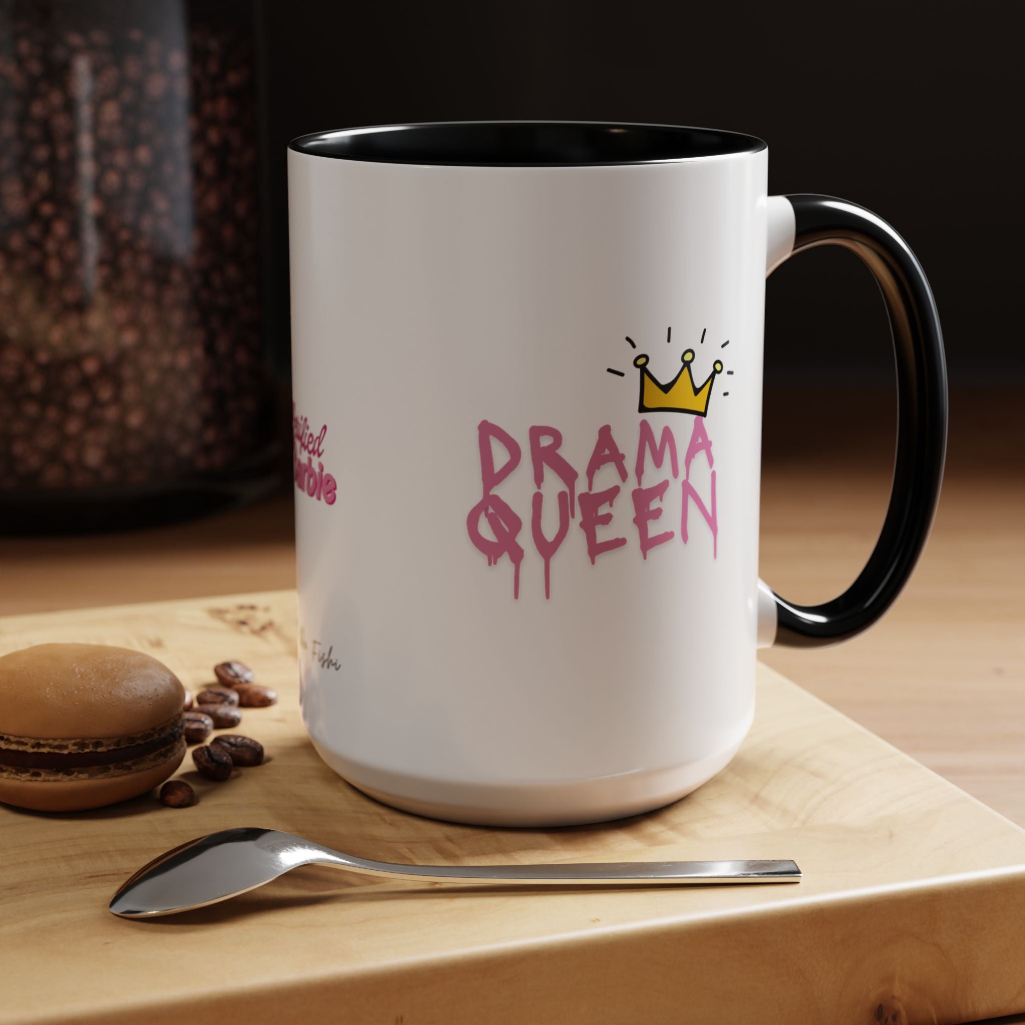 queen of drama Coffee Mug (11, 15oz)